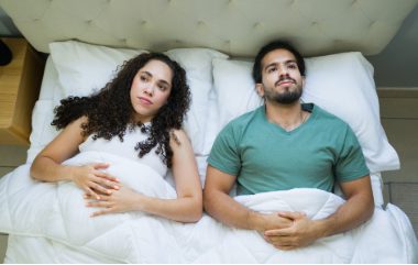 Te frământă gândurile noaptea? Nu ești singurul